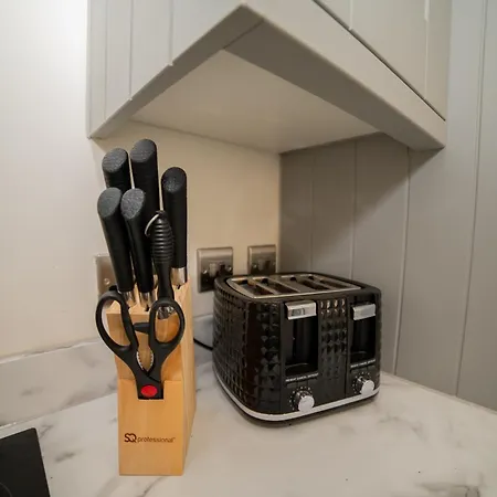 Bv Luxury 3 Bedroom Townhouse At Bed Cliff Oaks Leeds  Room photo