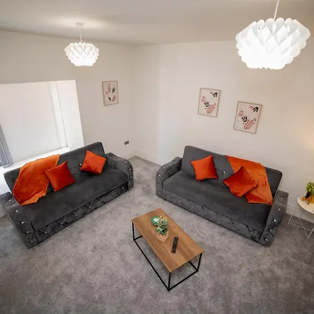 Bv Luxury 3 Bedroom Townhouse At Bed Cliff Oaks Leeds  Room photo