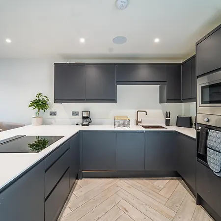 Bv Luxury 3 Bedroom Townhouse At Bed Cliff Oaks Leeds  Room photo