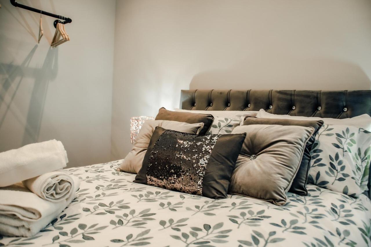 Апартаменты Bv Luxury 3 Bedroom Townhouse At Bed Cliff Oaks